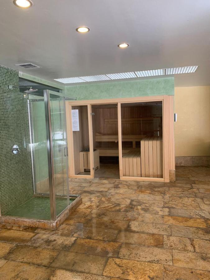 Salinas. Apartment For 4. Terrace/Parking/Pools/Gym/4Mins Beach 에스테포나 외부 사진