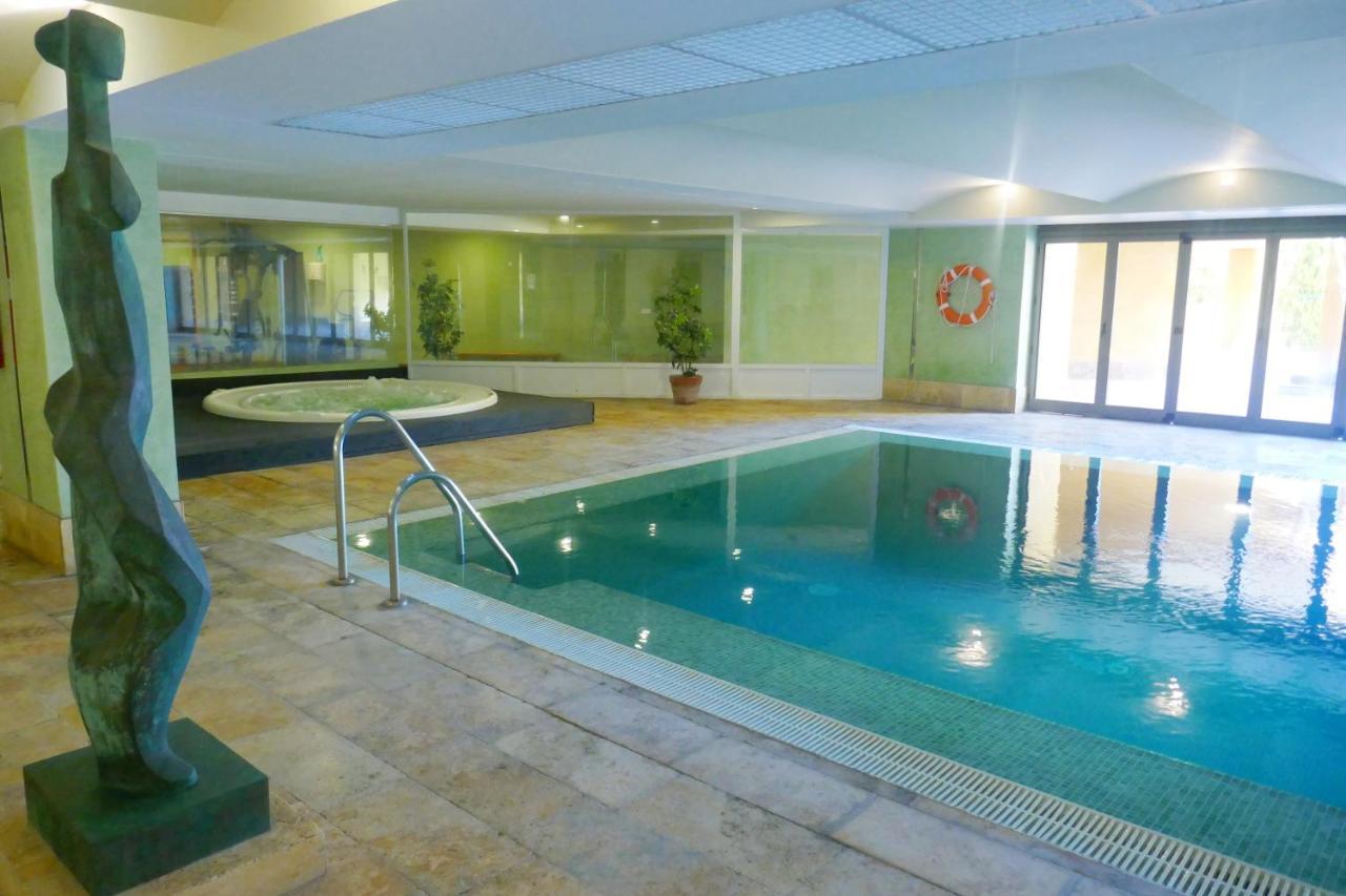Salinas. Apartment For 4. Terrace/Parking/Pools/Gym/4Mins Beach 에스테포나 외부 사진