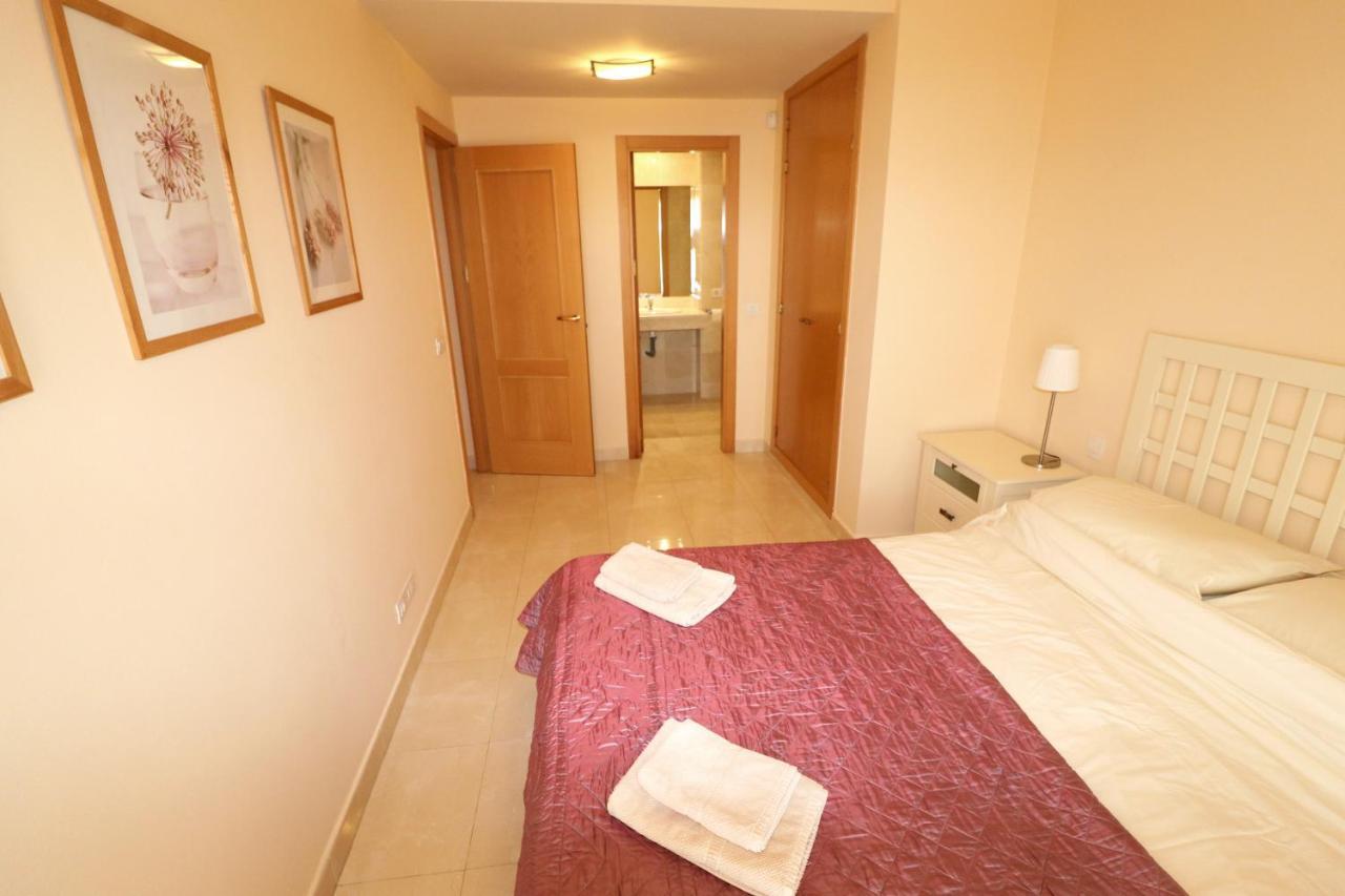 Salinas. Apartment For 4. Terrace/Parking/Pools/Gym/4Mins Beach 에스테포나 외부 사진