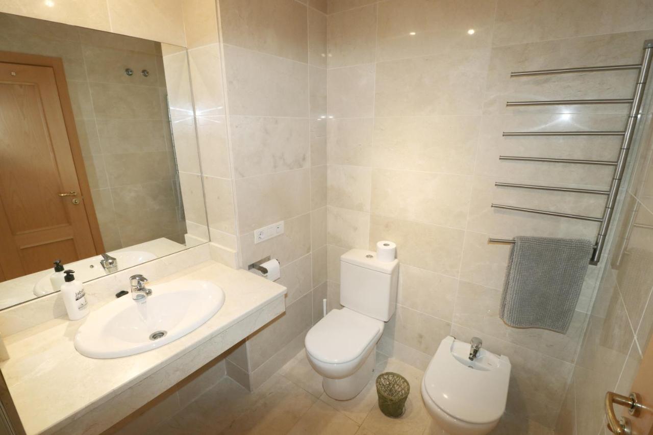 Salinas. Apartment For 4. Terrace/Parking/Pools/Gym/4Mins Beach 에스테포나 외부 사진