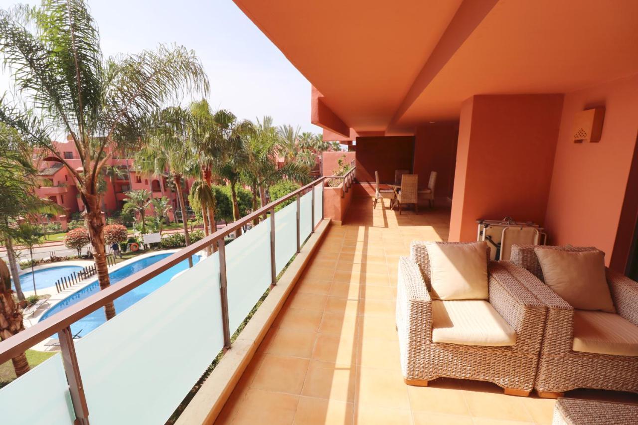 Salinas. Apartment For 4. Terrace/Parking/Pools/Gym/4Mins Beach 에스테포나 외부 사진